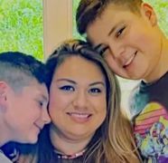 Crimă înfiorătoare: un bărbat de 41 de ani și-a împușcat iubita și pe cei doi băieți ai acesteia. FILMUL complet al tragediei